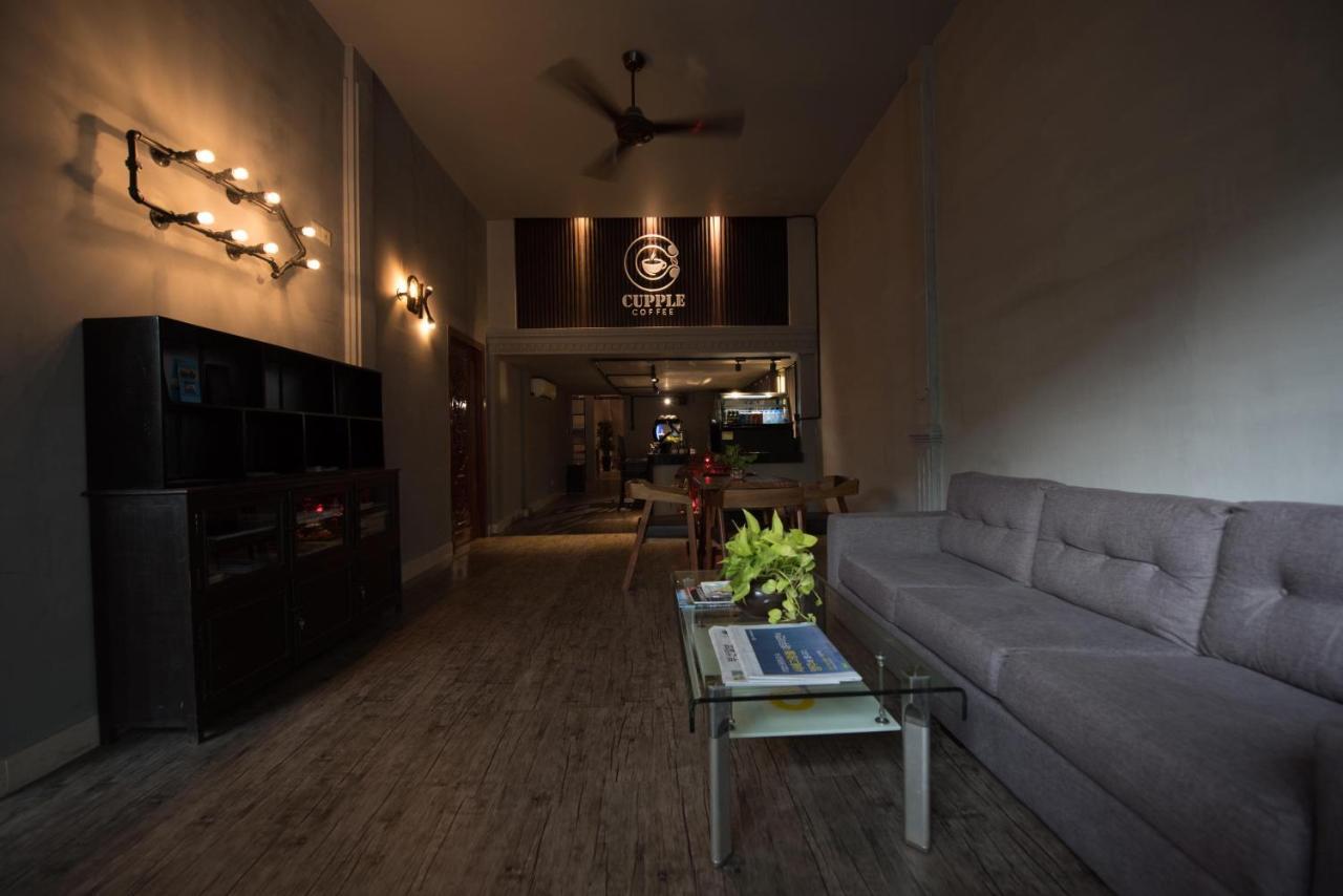 Homesyn Hotel Phnom Penh Bagian luar foto