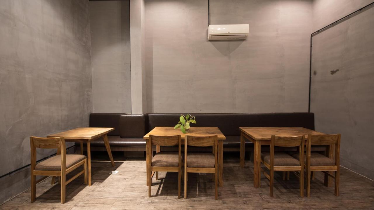 Homesyn Hotel Phnom Penh Bagian luar foto