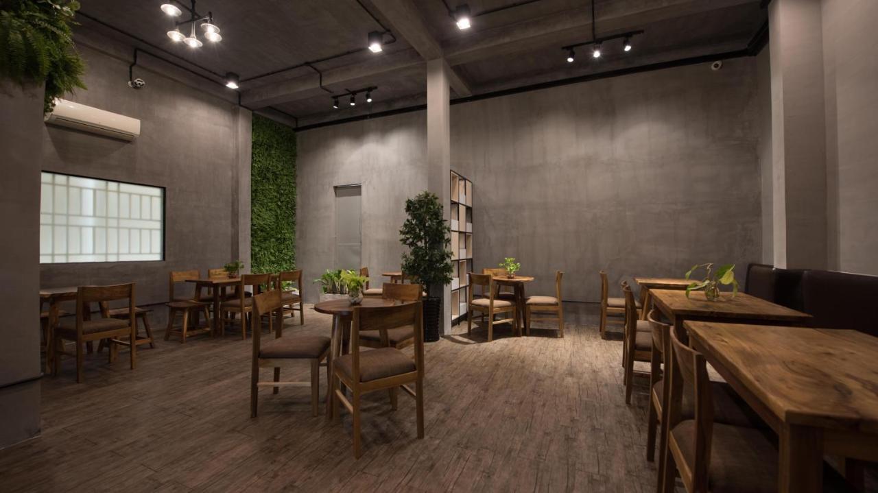 Homesyn Hotel Phnom Penh Bagian luar foto