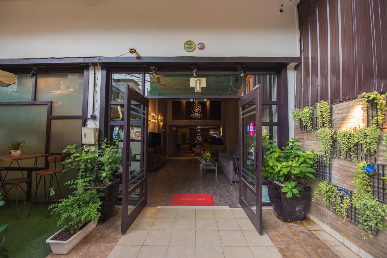 Homesyn Hotel Phnom Penh Bagian luar foto