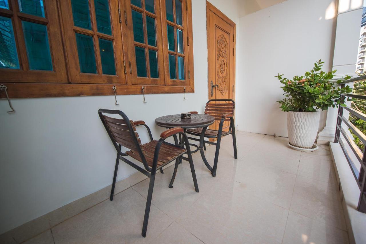 Homesyn Hotel Phnom Penh Bagian luar foto